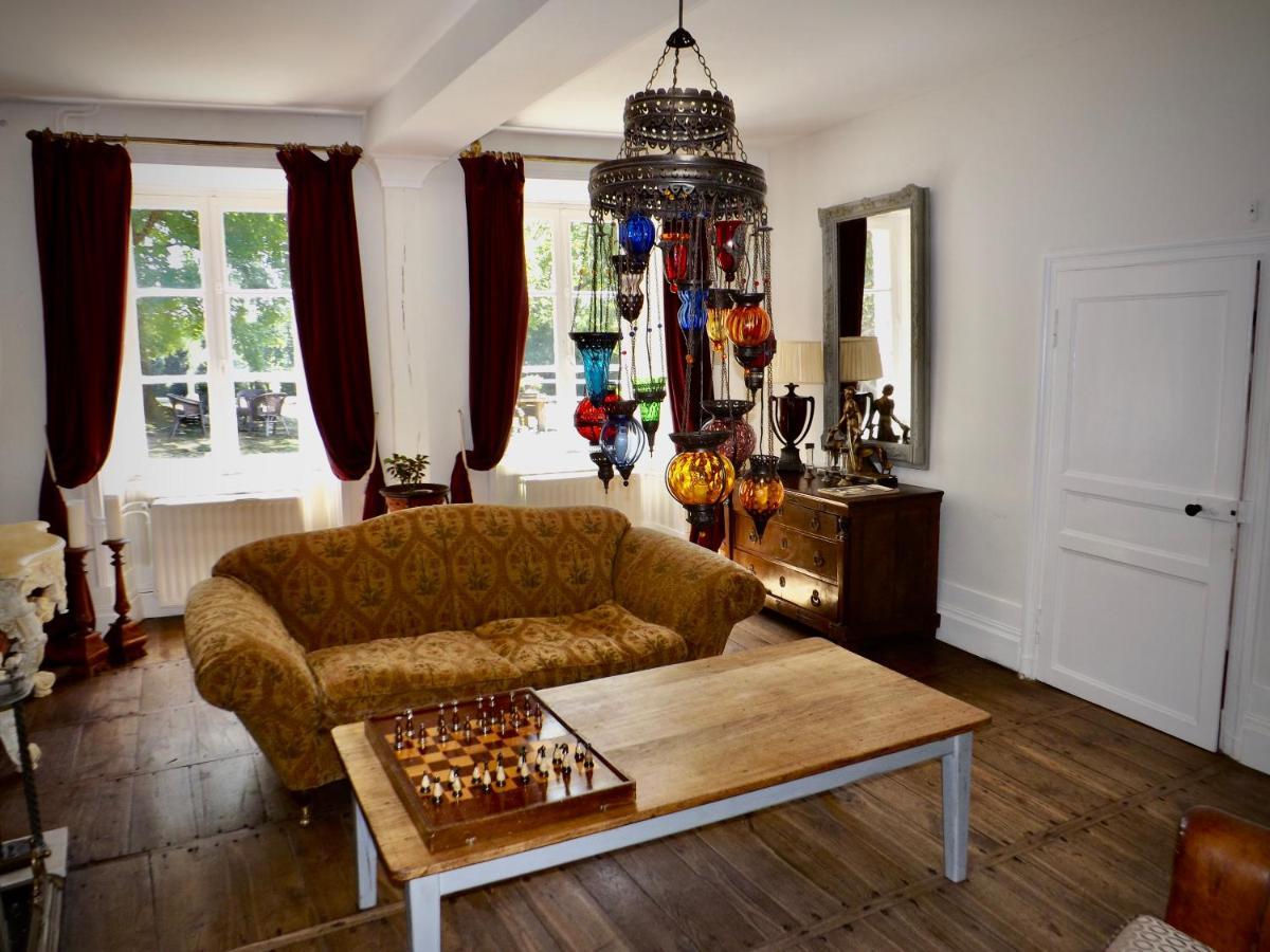 Domaine De Lalat - B&B With En-Suite Bathrooms All Rooms With Garden Views Montembœuf Exteriör bild