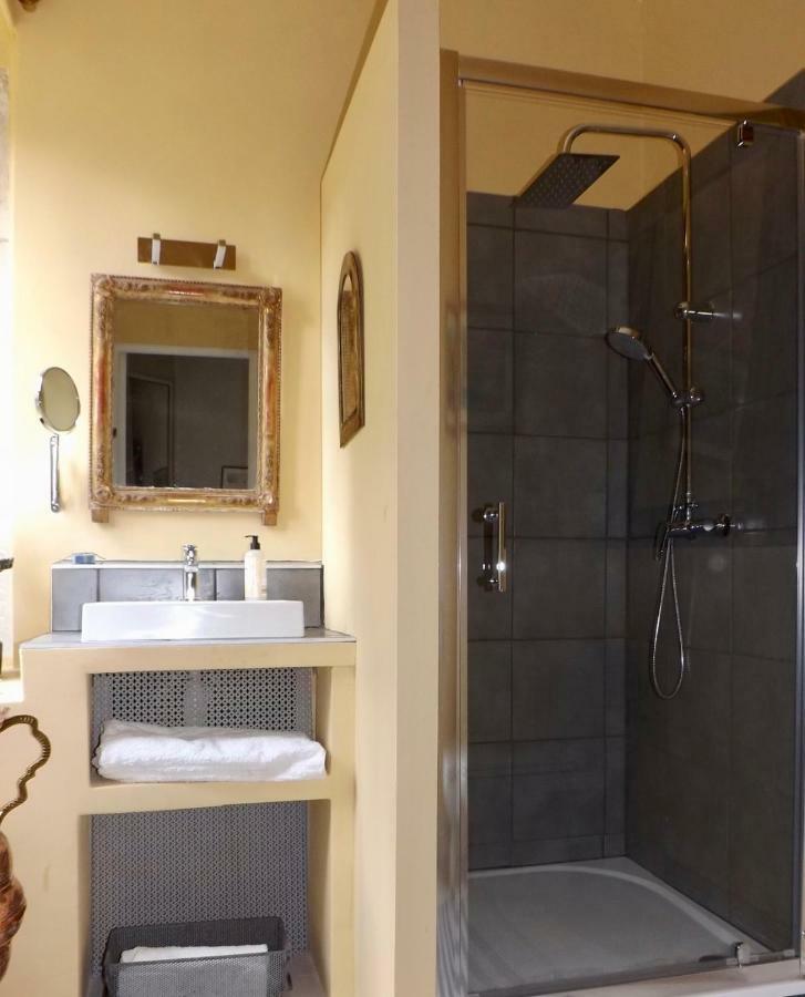 Domaine De Lalat - B&B With En-Suite Bathrooms All Rooms With Garden Views Montembœuf Exteriör bild